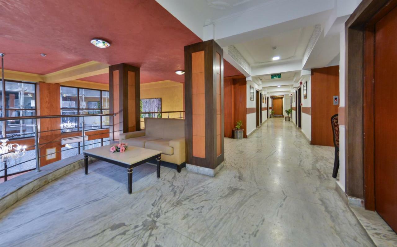 Batra Hotels And Residences Srīnagar Exterior foto