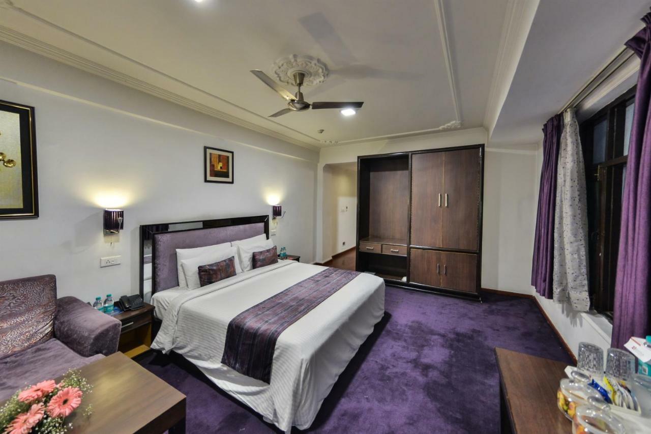 Batra Hotels And Residences Srīnagar Exterior foto
