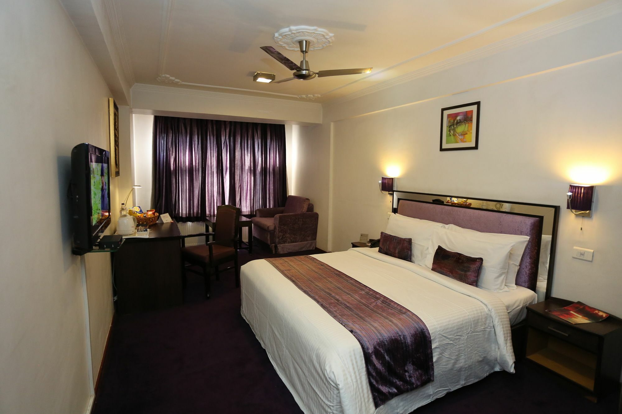Batra Hotels And Residences Srīnagar Exterior foto